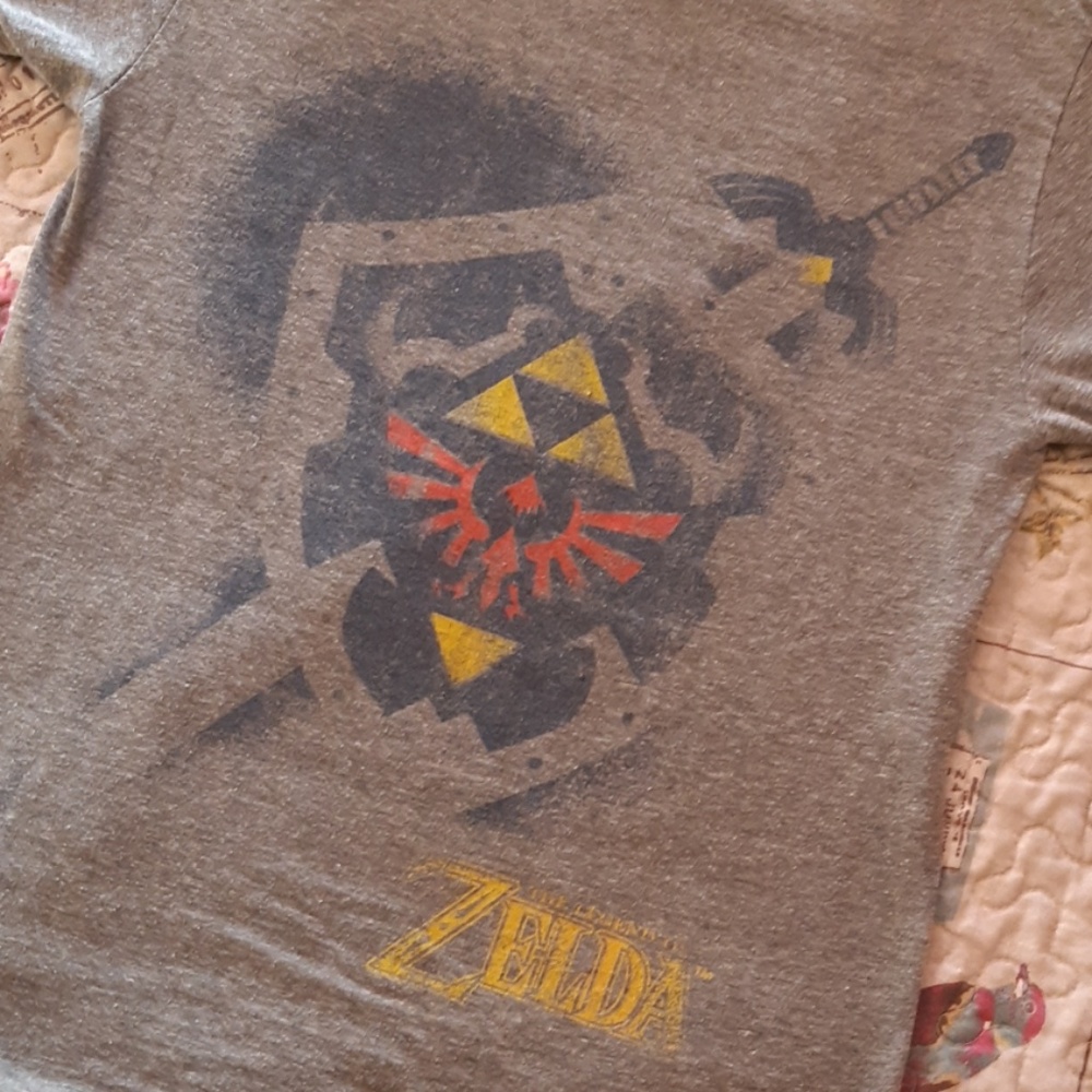Shirt - Picture 3 of 4